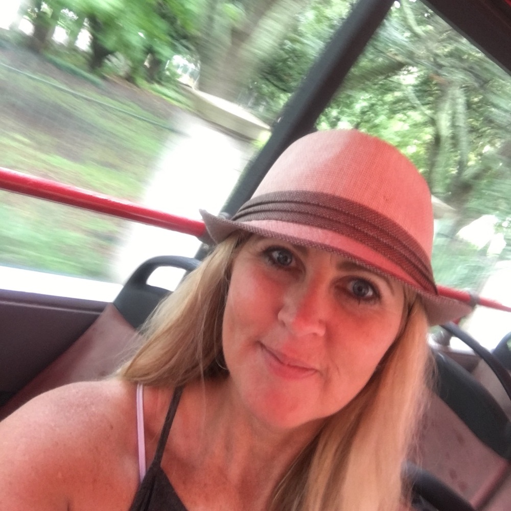 Meet your Posher, Melissa